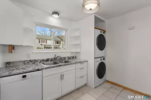 121 Lexington Ave, New Haven, CT 06513 - Photo 5