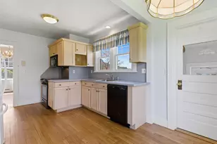 763 Ocean Ave, New London, CT 06320 - Photo 13