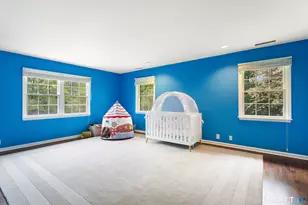223 Jonathan Dr, Stamford, CT 06903 - Photo 15