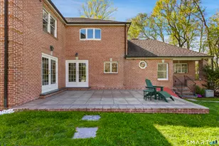 223 Jonathan Dr, Stamford, CT 06903 - Photo 21