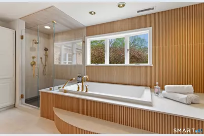 223 Jonathan Drive, Stamford, CT 06903 - Photo 15