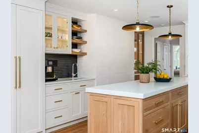 18 Phillips Lane, Darien, CT 06820 - Photo 11