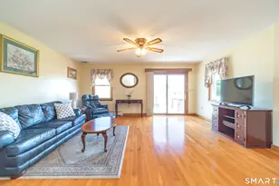 68 Pleasant View Dr, Middletown, CT 06457 - Photo 5