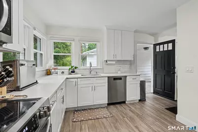 1 Sunset Drive, Danbury, CT 06810 - Photo 9