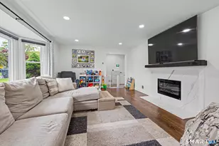 1 Sunset Dr, Danbury, CT 06810 - Photo 15