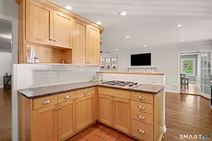 4 Cardinal Ln, Westport, CT 06880 - Photo 11