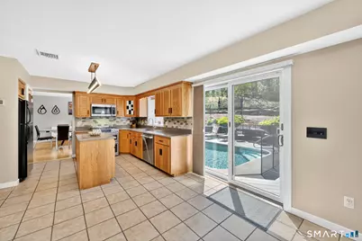 26 Hampton Drive, Manchester, CT 06040 - Photo 5