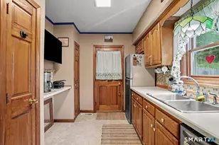 74 Maple St, Seymour, CT 06483 - Photo 9