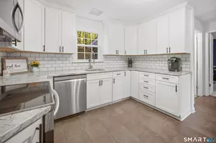 24 Olive Ln, Vernon, CT 06066 - Photo 9