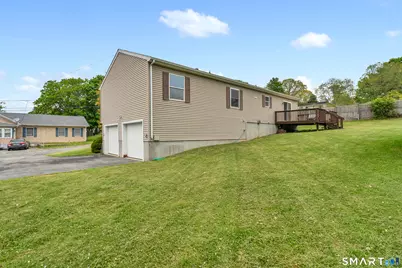 37 Third Avenue, Waterford, CT 06385 - Photo 3