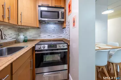100 York Street #5L, New Haven, CT 06510 - Photo 9