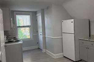 220 Alpine St, Bridgeport, CT 06610 - Photo 7