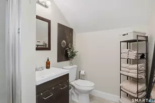 132 Carpenter Ave, Meriden, CT 06450 - Photo 19