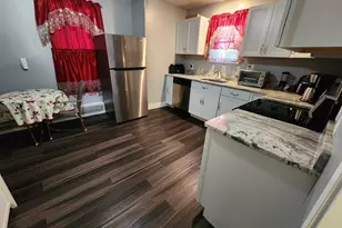 69 Willow St, New Britain, CT 06051 - Photo 3