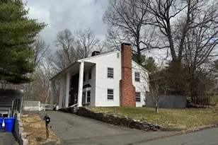 32 Arnold Dr, East Hartford, CT 06108 - Photo 3
