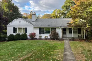 129 Buttonball Rd, Orange, CT 06477 - Photo 21