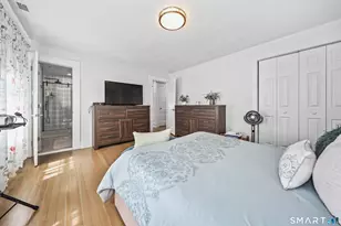 1479 Laurel Ave, Bridgeport, CT 06604 - Photo 25