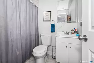 1479 Laurel Ave, Bridgeport, CT 06604 - Photo 23