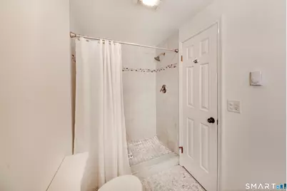 21 Harbour Village #C, Branford, CT 06405 - Photo 23