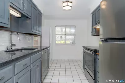 21 Harbour Village #C, Branford, CT 06405 - Photo 9