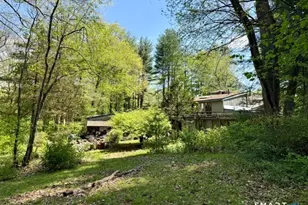 27 Huckleberry Ln, Weston, CT 06883 - Photo 5