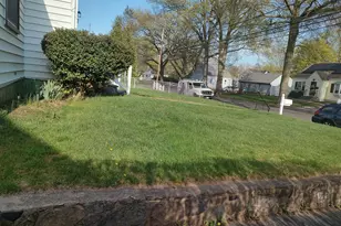 388 Reitter St W, Stratford, CT 06614 - Photo 9