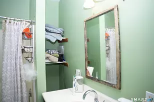 388 Reitter St W, Stratford, CT 06614 - Photo 13