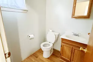 7 Woodland Ave, Bloomfield, CT 06002 - Photo 5