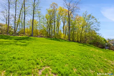 120 Braeside Drive, Hamden, CT 06514 - Photo 33