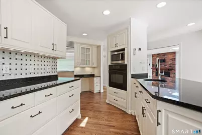 120 Braeside Drive, Hamden, CT 06514 - Photo 9