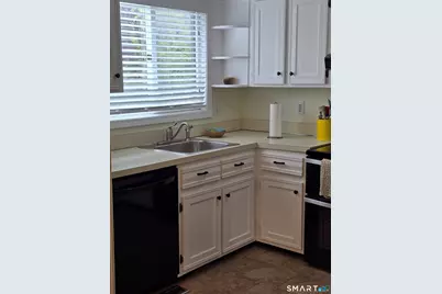 27 Crows Nest Lane #14B, Danbury, CT 06810 - Photo 3
