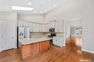 20 Brookside Ct, Newtown, CT 06470 - Photo 11