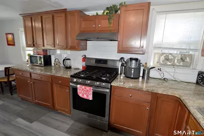 75 Palmetto Trail, East Haven, CT 06512 - Photo 9