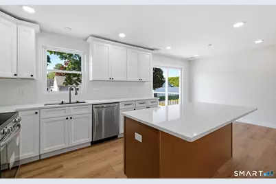 17 Fifth Avenue, Waterford, CT 06385 - Photo 7