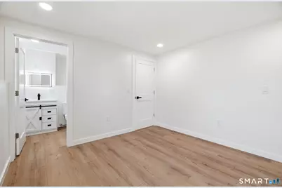 17 Fifth Avenue, Waterford, CT 06385 - Photo 25