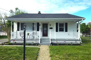 102 Carol Dr, Bristol, CT 06010 - Photo 3