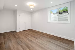 12 Walnut Rdg Ct, Stamford, CT 06904 - Photo 23