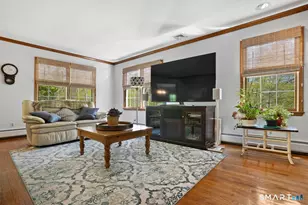 117 Rolling Hills Dr, Oxford, CT 06478 - Photo 7