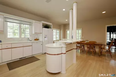 323 Main Street, Ridgefield, CT 06877 - Photo 13