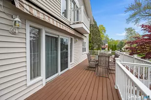 184 Midwood Ave, Wolcott, CT 06716 - Photo 9