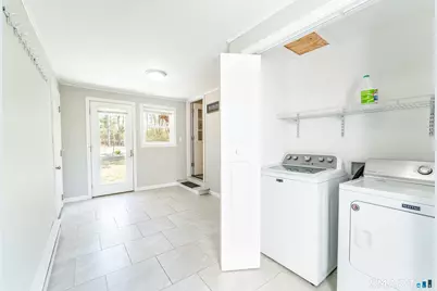 950 Old Colchester Road, Montville, CT 06370 - Photo 5
