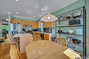 21 Woodcrest Ln, Danbury, CT 06810 - Photo 15