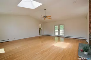 24 Valley View Dr, Windsor, CT 06095 - Photo 5
