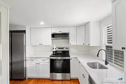 3 Riverside Road #B, Newtown, CT 06482 - Photo 5