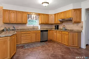 189 Westover Rd, Stamford, CT 06902 - Photo 15