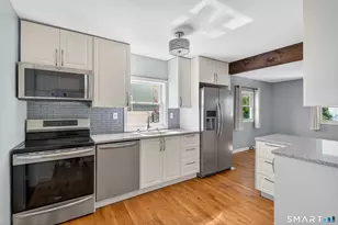 33 Howard Ct, Milford, CT 06460 - Photo 17