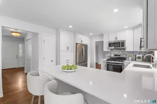 12 Westwood Pl, Stamford, CT 06902 - Photo 17