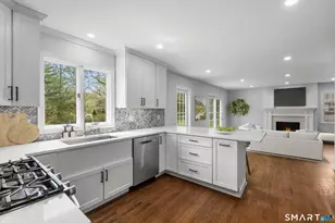 12 Westwood Pl, Stamford, CT 06902 - Photo 7