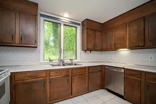 78 Charlton Hill Rd, Hamden, CT 06518 - Photo 13