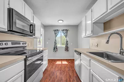586 Heritage Village #C, Southbury, CT 06488 - Photo 11